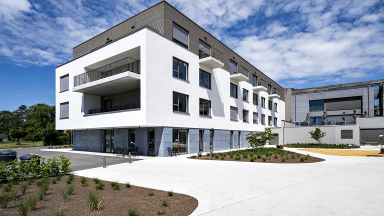 Extension d’une maison de repos de 50 lits ainsi que d’une résidence services de 12 appartements.