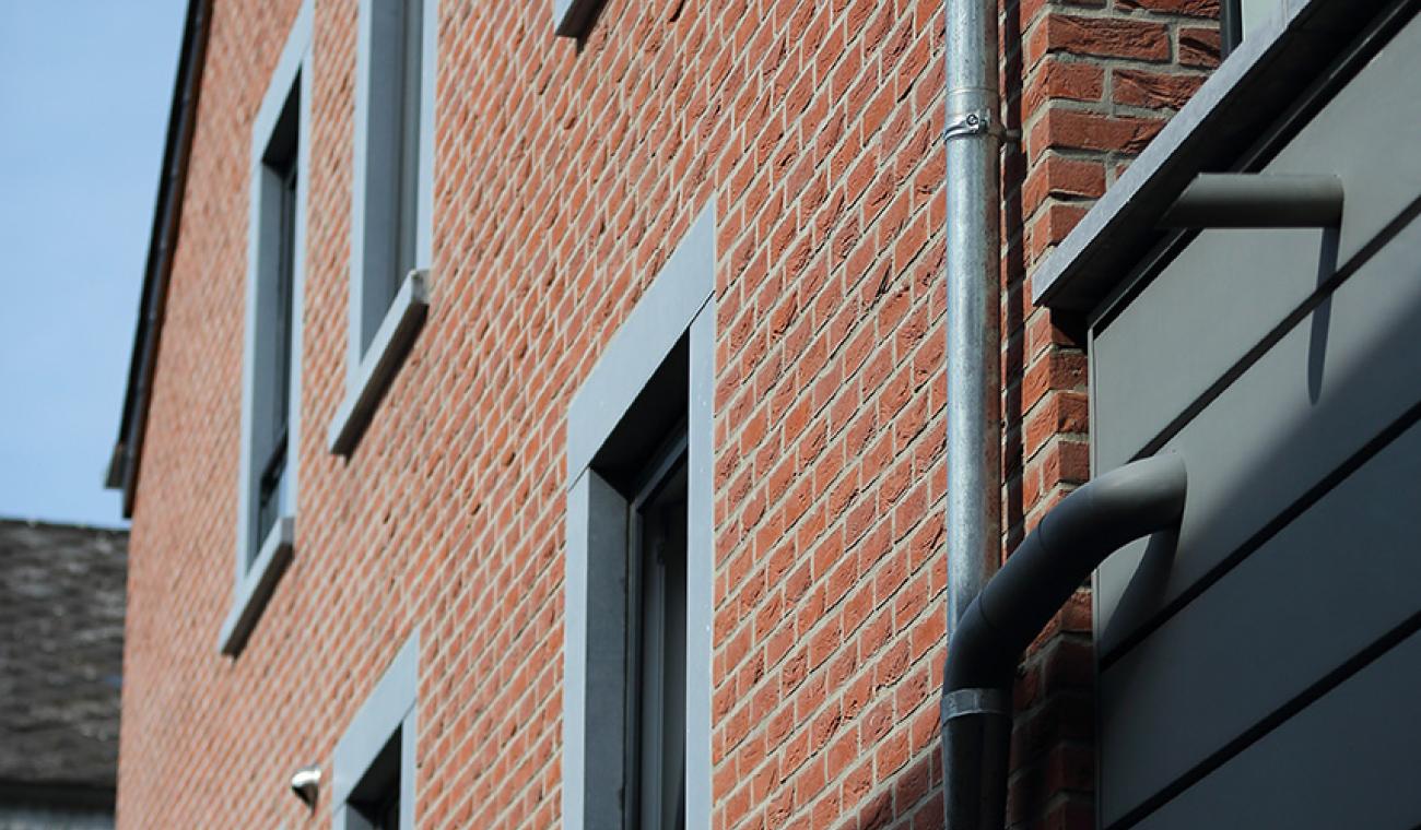 Construction d'immeubles avec rez-de-chaussée commercial