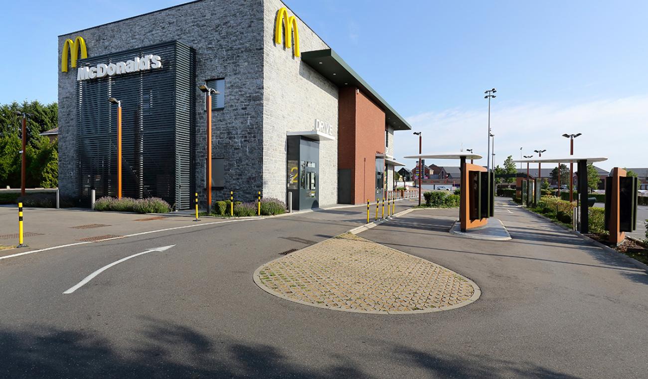 Construction du restaurant Mc Donald's