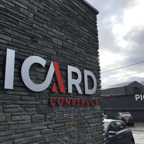 Picard Construct bâtiments closeup logo